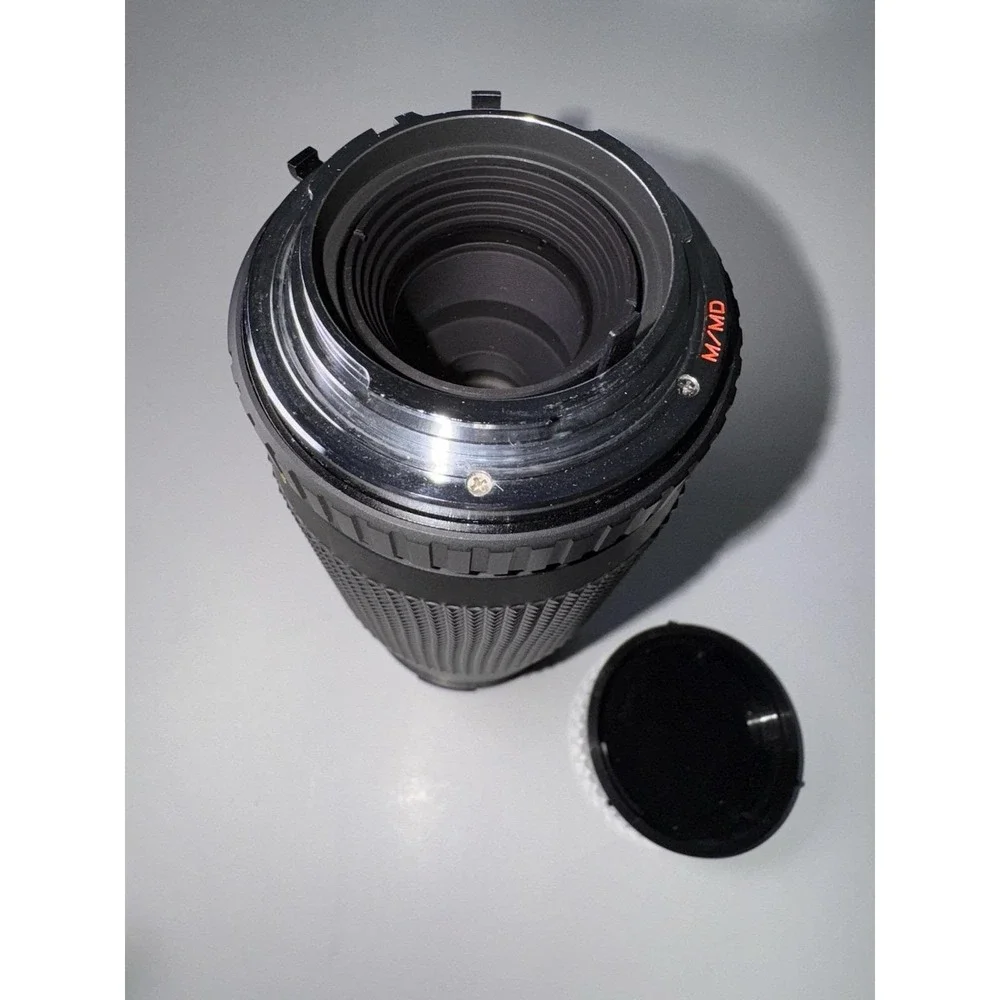 Quantaray Auto Zoom 75-200mm 55 151554 Camera Lens W/ 49mm Filter & Carry Case